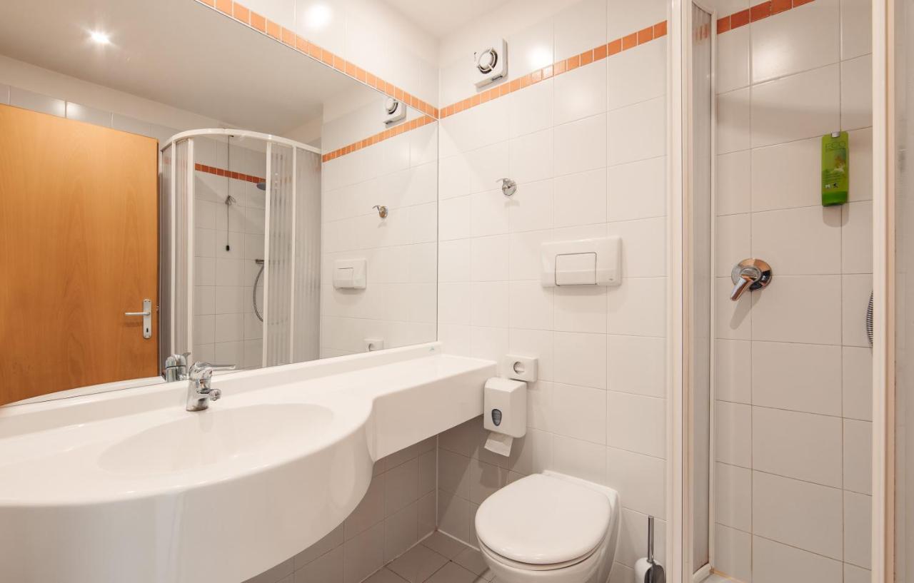 Hotel Corno Bianco Нова-Поненте Номер фото